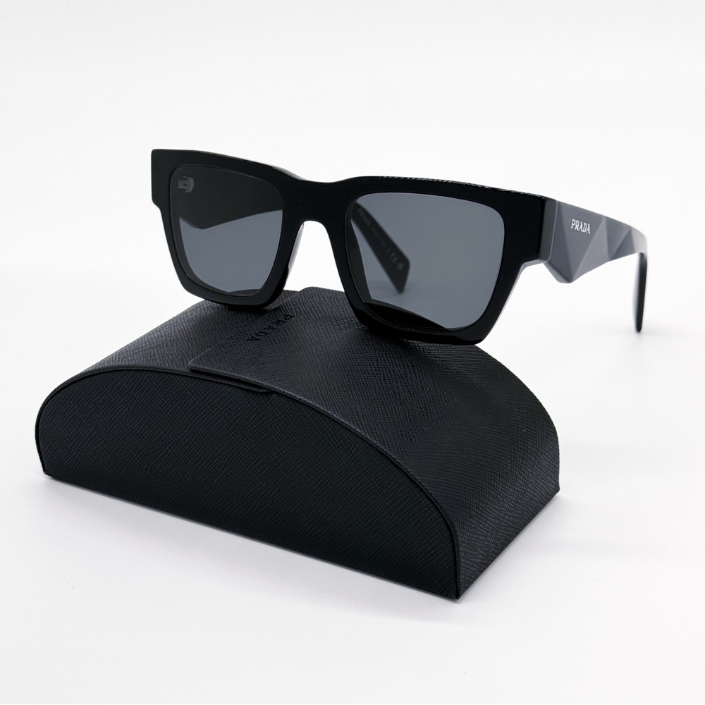 NEW PRADA PR A06S 16K08Z UNISEX SUNGLASSES SPR  A06 16K08Z BLACK PRADA PRA06S - Picture 2 of 10